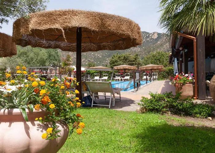 Ih Hotels Le Zagare Resort Villasimius