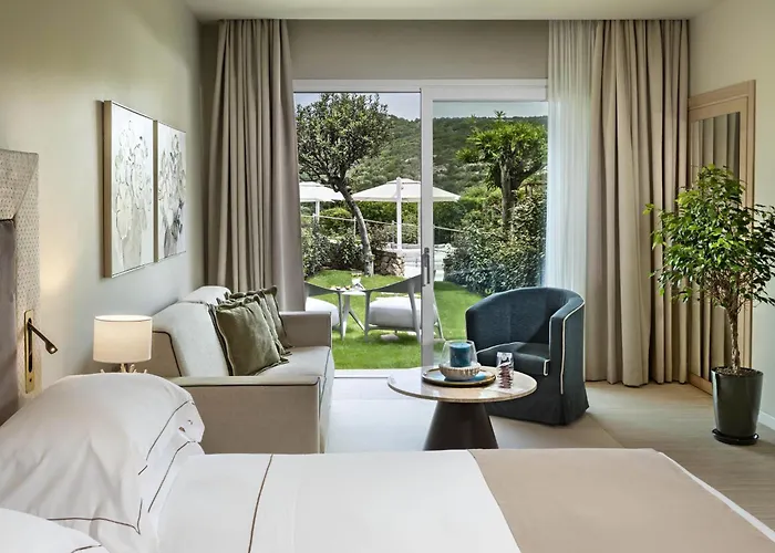 L'Ea Bianca Luxury Resort Baja Sardinia