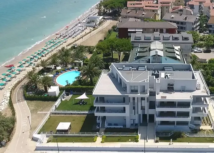 Hotel Ambasciatori Pineto