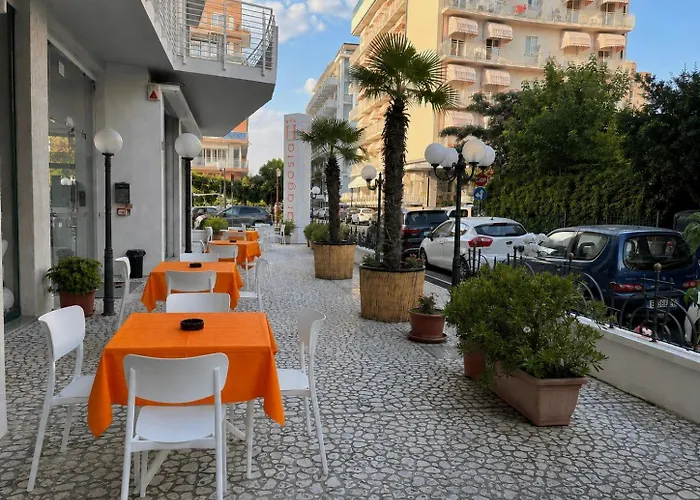 Hotel Aragosta Cattolica