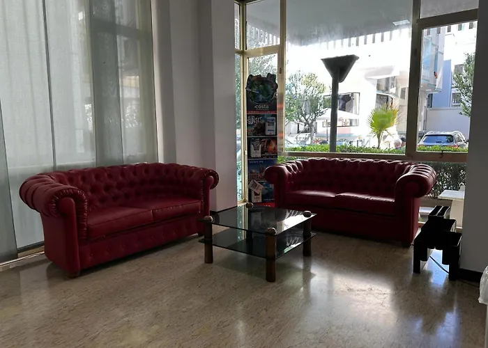 Hotel Arena Con Piscina Cattolica