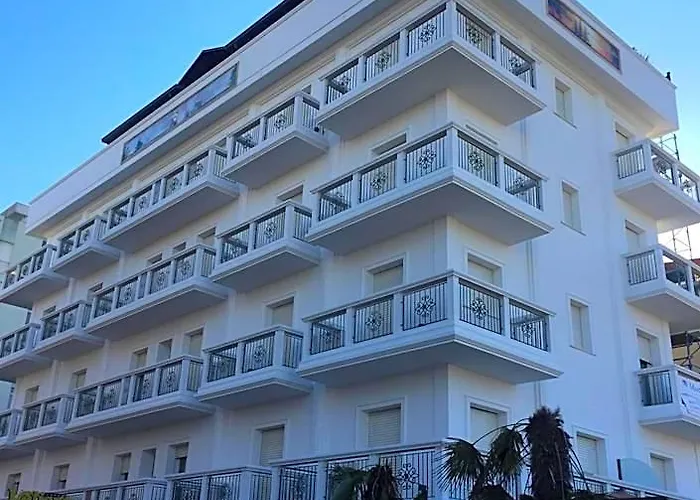 Hotel Residence Veliero Riccione