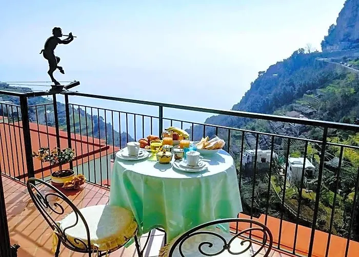 Bed and Breakfast Domus Gaia Amalfi