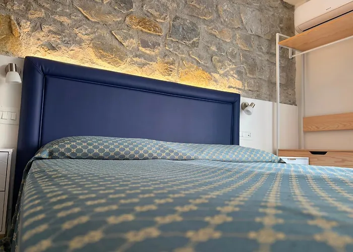 Cinquestelle Albergo del centro storico Palinuro
