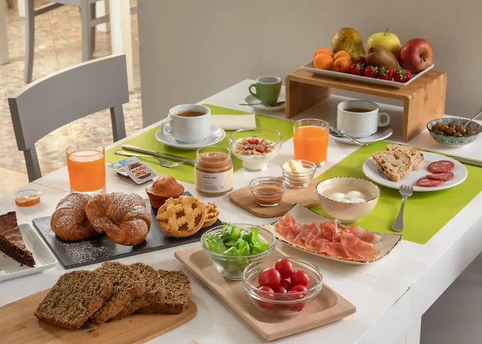 Hotel Casa Yvorio Terracina