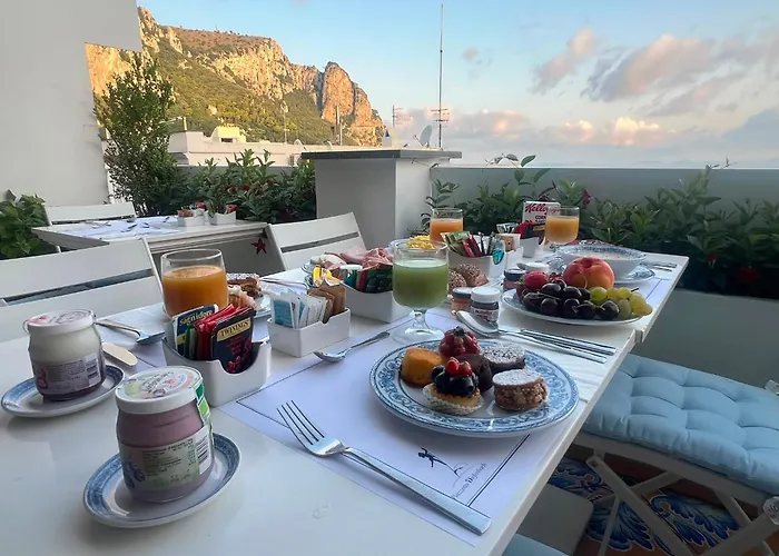 Piazzetta Diefenbach Capri