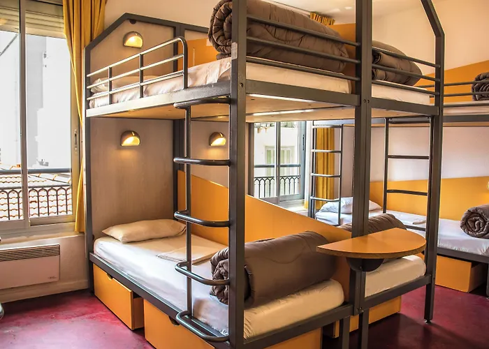 Auberge de Jeunesse HI Les Camélias Nizza