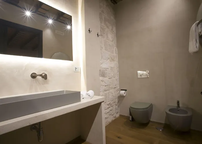 Edward Rooms & Wellness B&B Trani