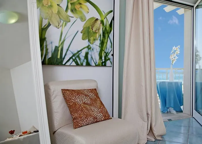 Hotel Ca' Bianca Riccione