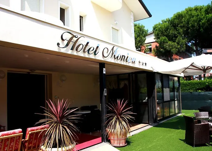 Hotel Monica Tragliata