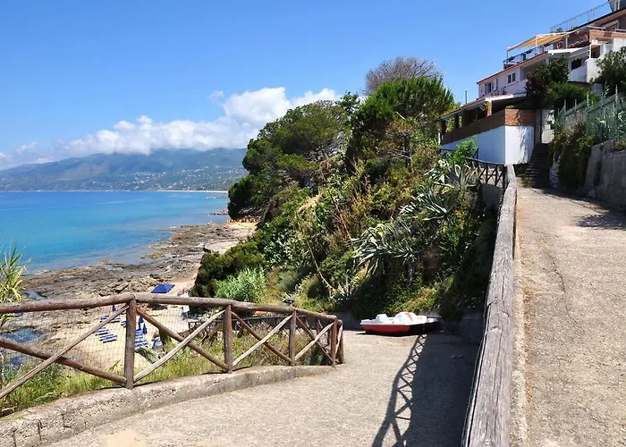 Hotel sul MareDel Mare