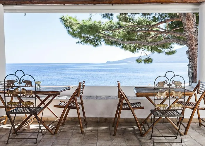 Hotel sul MareMercanti Di Mare