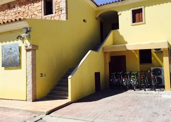 Hotel Le Stanze Del Centro San Teodoro 