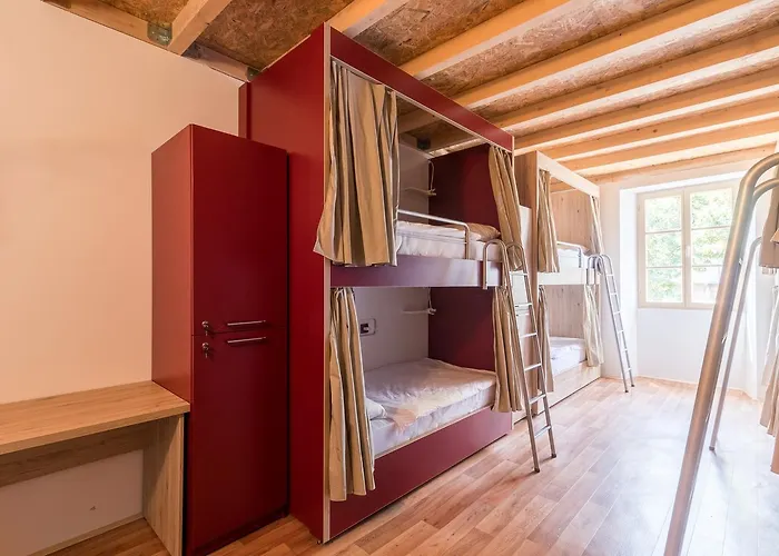 Hostel Antique Pola