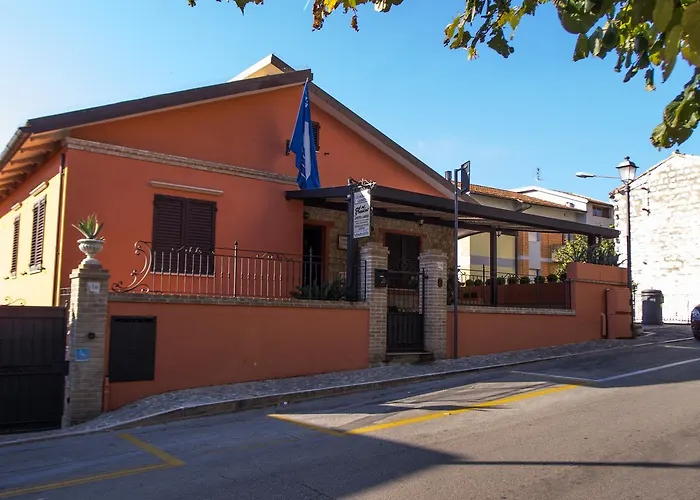 Conero Camere Sirolo