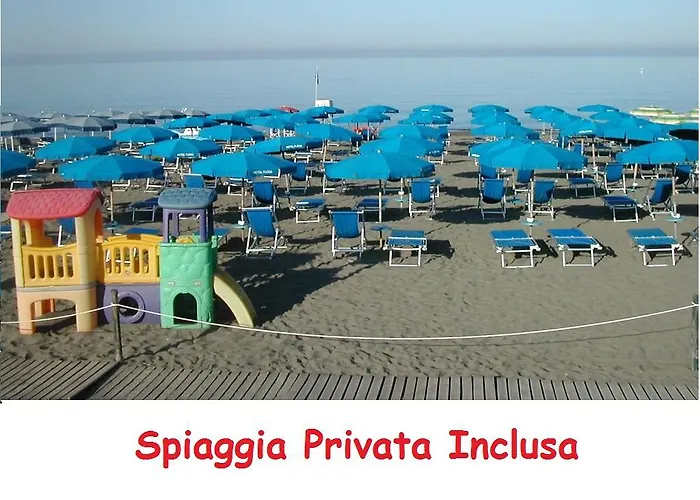 Hotel Flora Marina Di Bibbona