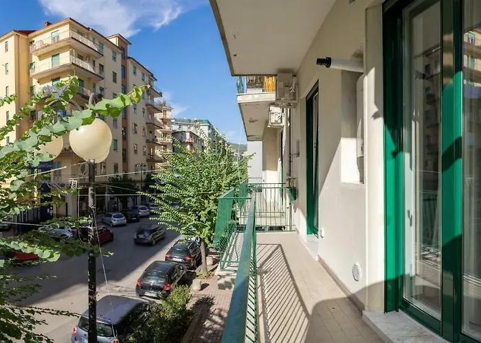 Bed and Breakfast Damè Salerno