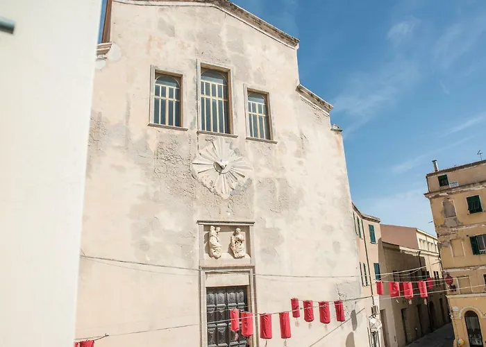Piazza Ginnasio Affittacamere Alghero